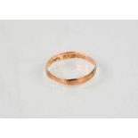 A 9ct rose gold wedding ring, 0.77g.