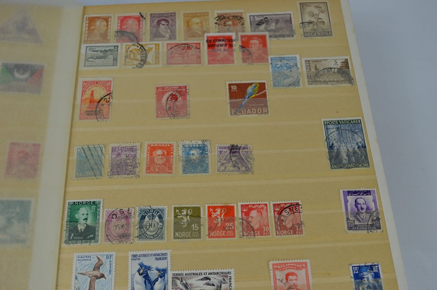 A stamp album of British and worldwide stamps to include - Luxembourg - Poland - Italy - Russia - - Image 17 of 19