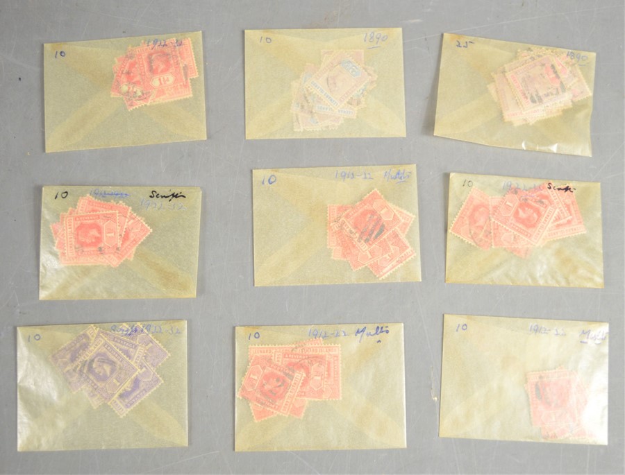 A quantity of Leeward Islands stamps dating from 1890 to the 1920s, approx 100 stamps