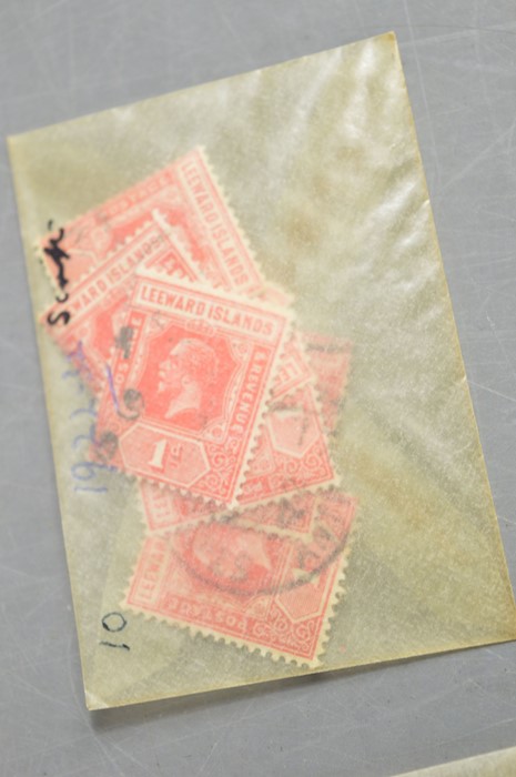 A quantity of Leeward Islands stamps dating from 1890 to the 1920s, approx 100 stamps - Image 5 of 5