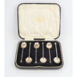 A set of six silver coffee spoons, Birmingham 1929, 1.31toz