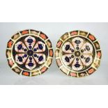 A pair of Royal Crown Derby scalloped shaped plates in the Imari pattern no 1128, circa 1930, 22cm