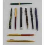 A group of collectible pens to include Conway Stewart "Nippy", Sheaffer, Parker etc (9)