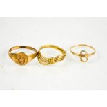 Three rings, two gold examples 2.9ct, and a signet ring.