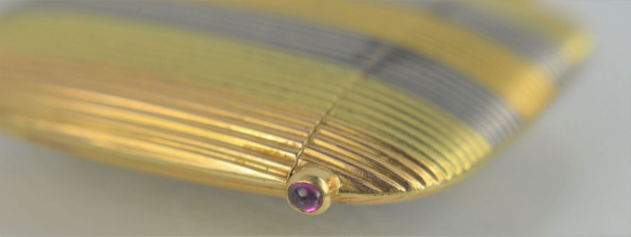 Fine Imperial Russian possibly by Faberge three colour striped gold vesta case of curved rectangular - Image 6 of 6