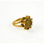 A 9ct gold and citrine flowerhead ring, size O/P, 5.4g.