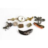 A group of Victorian and vintage brooches, to include a mourning brooch, sweetheart brooch, niello
