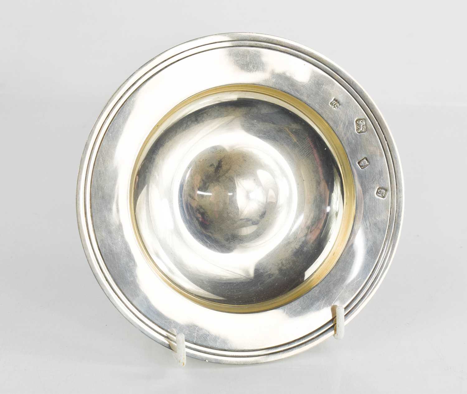 A silver dish, London 1992, 5.35toz.Condition report: Some wear generally. - Image 2 of 2