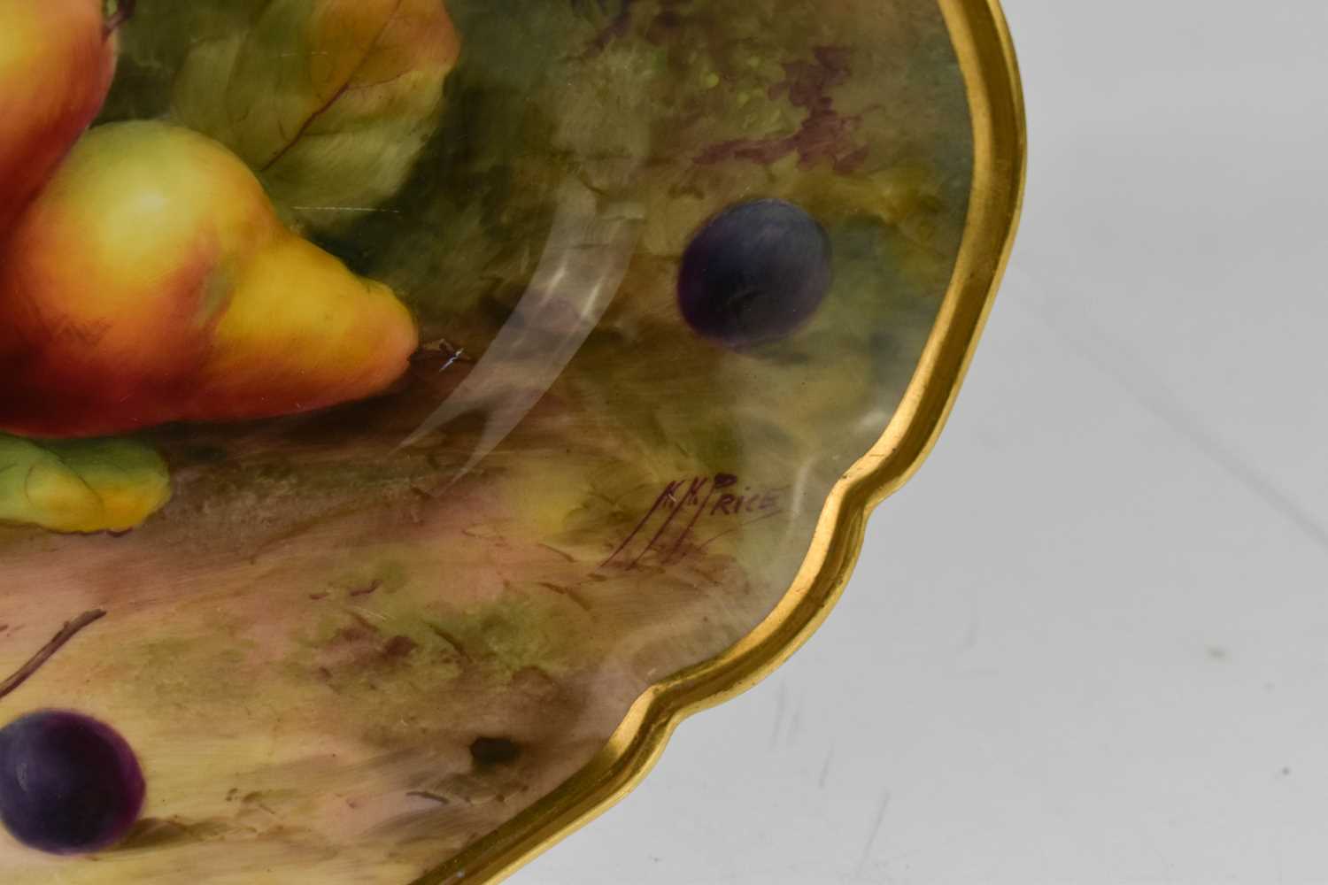 A fine pair of Royal Worcester oval bowls, by Horice Price, painted with pears, grapes and peaches - Image 3 of 4