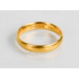 A 22ct gold wedding band, size N, 4.44g.