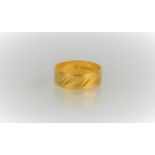 A 22ct gold wedding band ring, 4.9g, size O 1/2