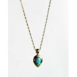 A 9ct gold and opal pendant necklace, 5.4g.