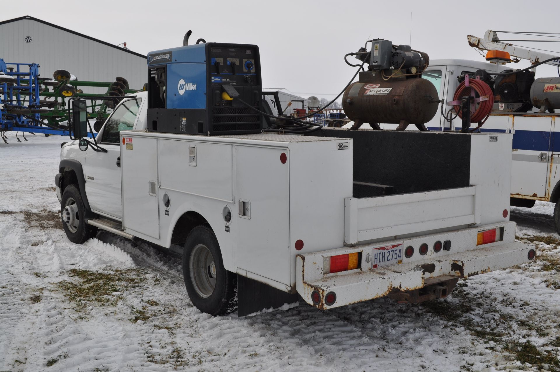 2003 Chevy 3500 service truck, standard cab, V-8 gas, automatic, 4x4, DRW, 42,206 miles, 9’ Stahl - Image 4 of 48