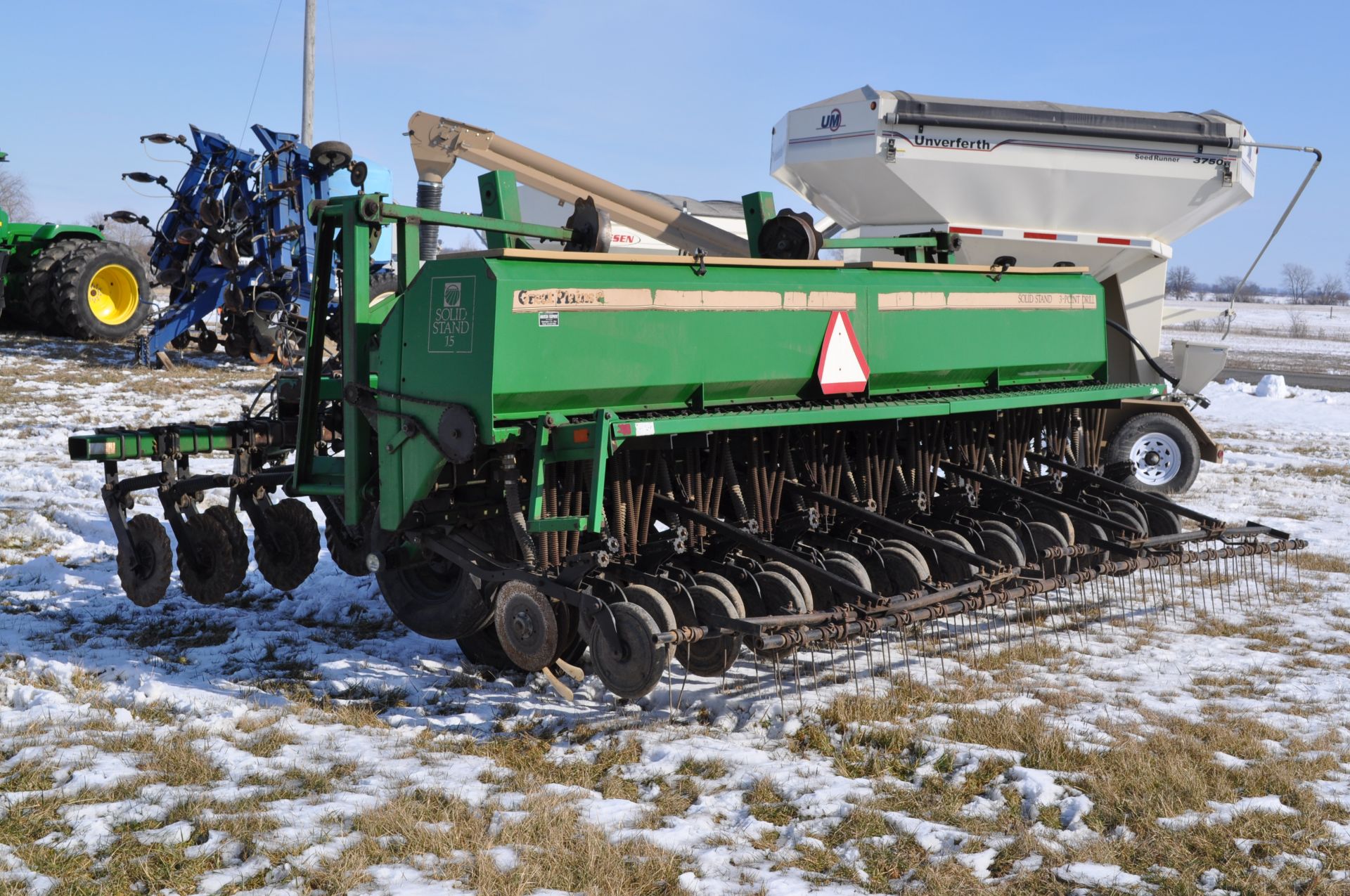 15’ Great Plains no-till drill, 7.5” spacing, Keeton seed firmers, markers, ground drive, population - Image 2 of 22