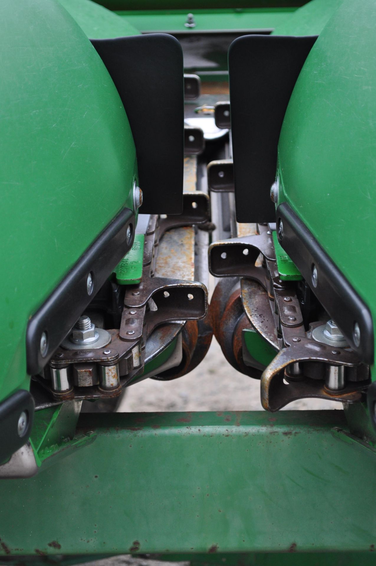 John Deere 612C corn head, height sensors, row sense, knife rolls, (2) NDY stalk stompers, SN - Image 13 of 27