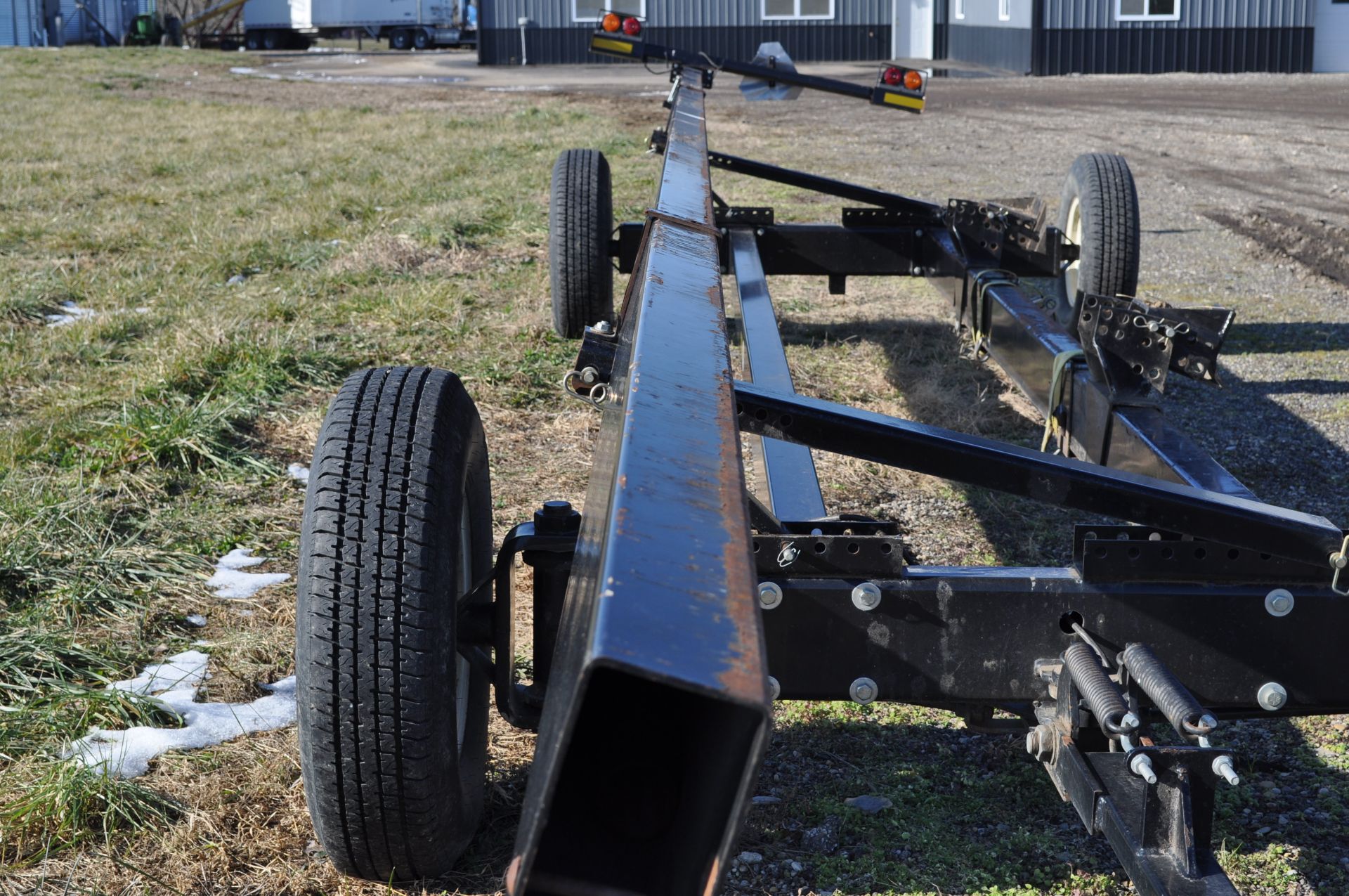 40’ J&M 1082 header cart, 235/85R16 tires, lights, folding tongue, SN 4018 - Image 15 of 15