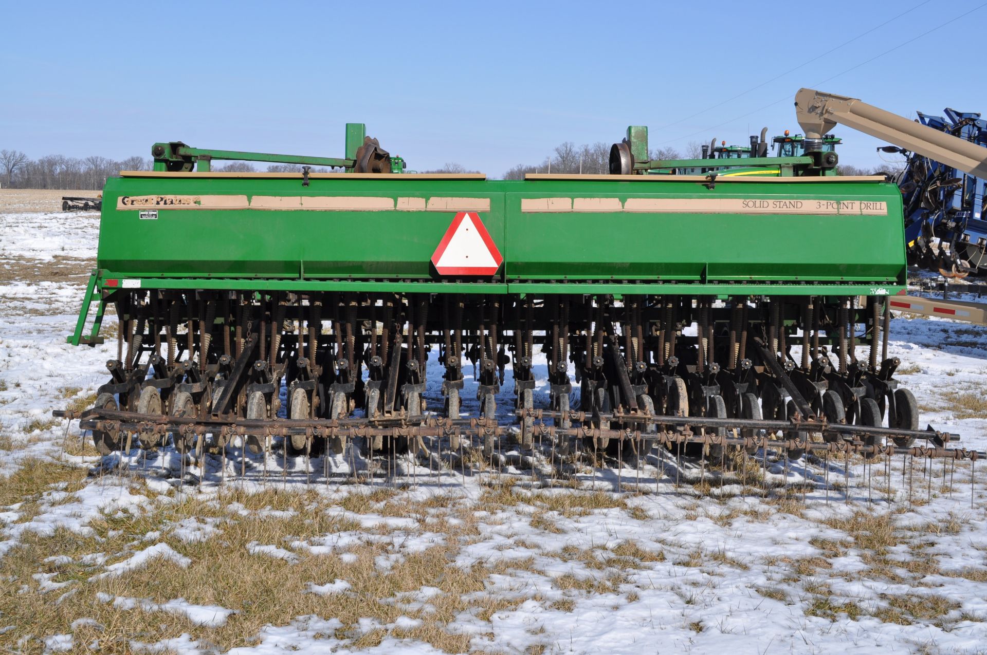 15’ Great Plains no-till drill, 7.5” spacing, Keeton seed firmers, markers, ground drive, population - Image 3 of 22