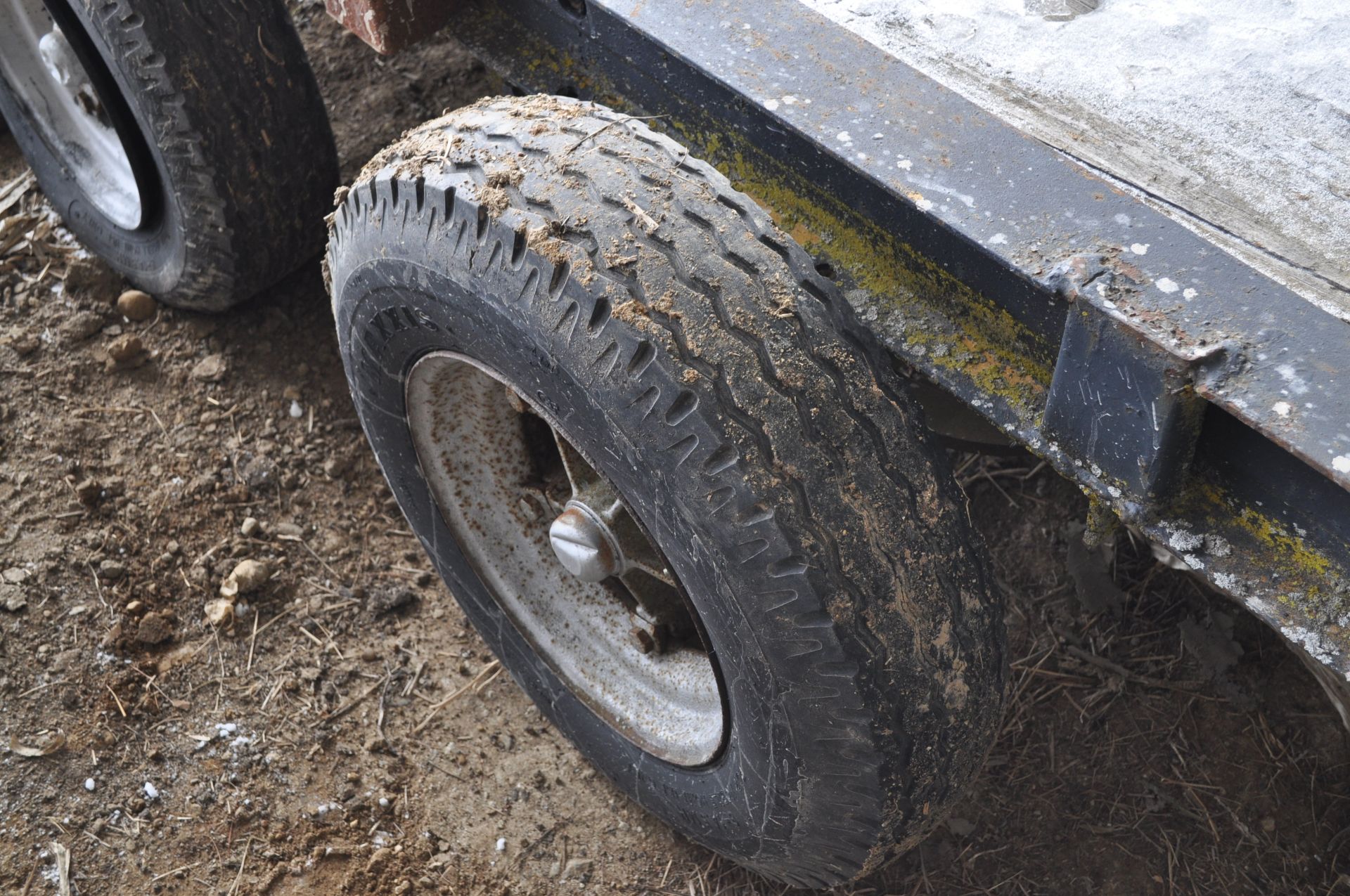 14’ bumper pull trailer, tandem axle, single wheel, NO TITLE - Image 6 of 10