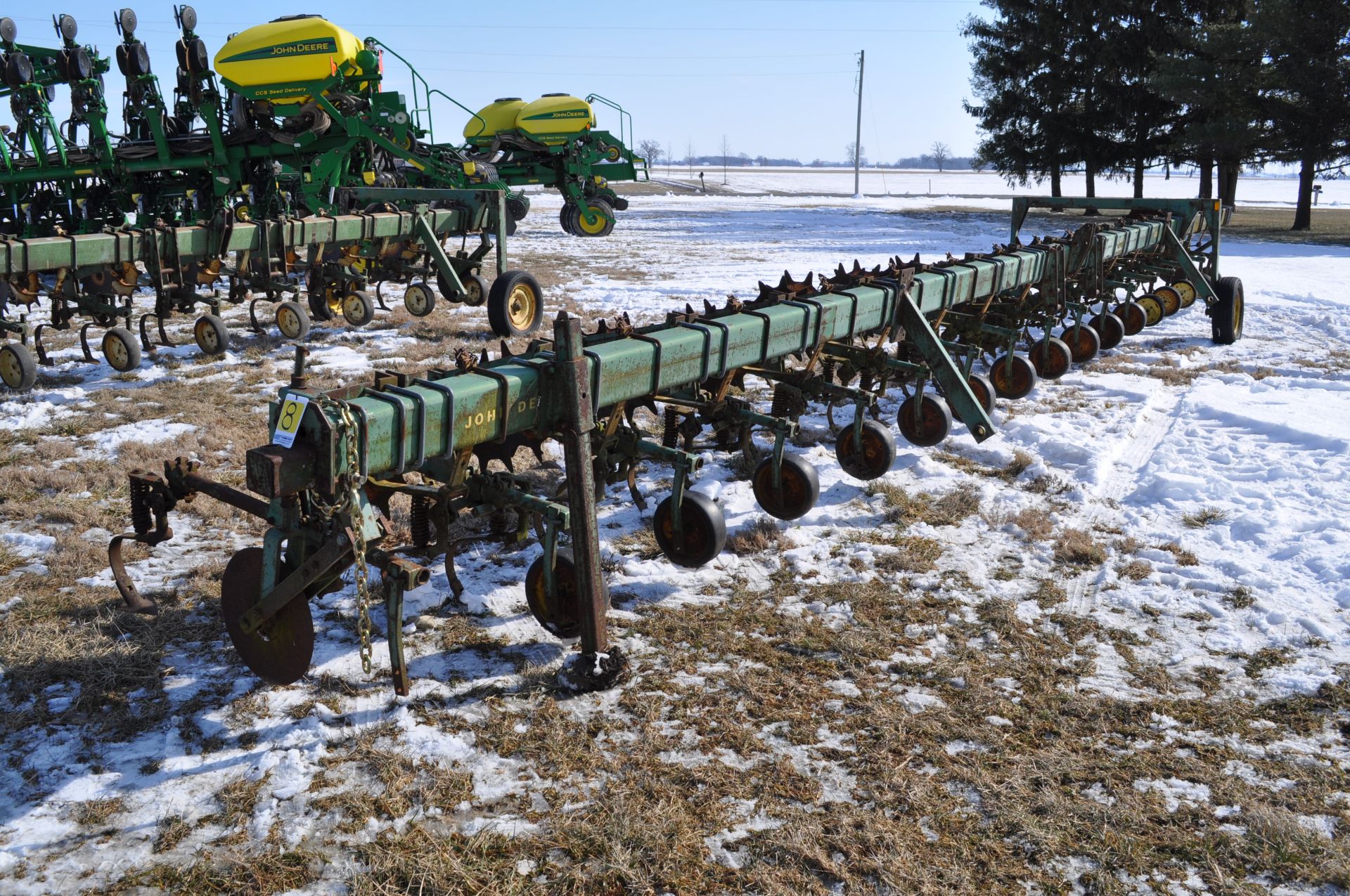 16 row x 30” John Deere row crop cultivator, 3pt, end transport