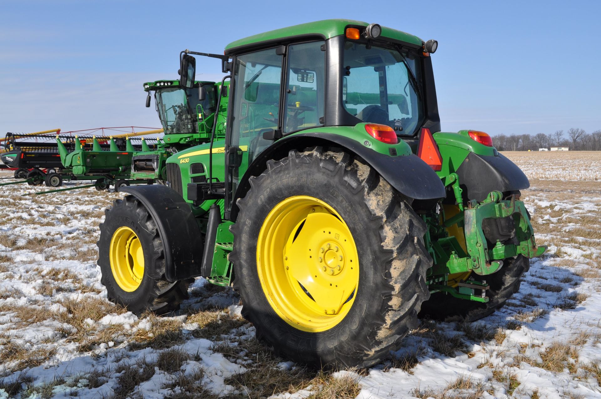 John Deere 6430 tractor, MFWD, C/H/A, 6x4 trans, 460/85R38 rear, 420/85R24 front, front fenders, - Image 2 of 36