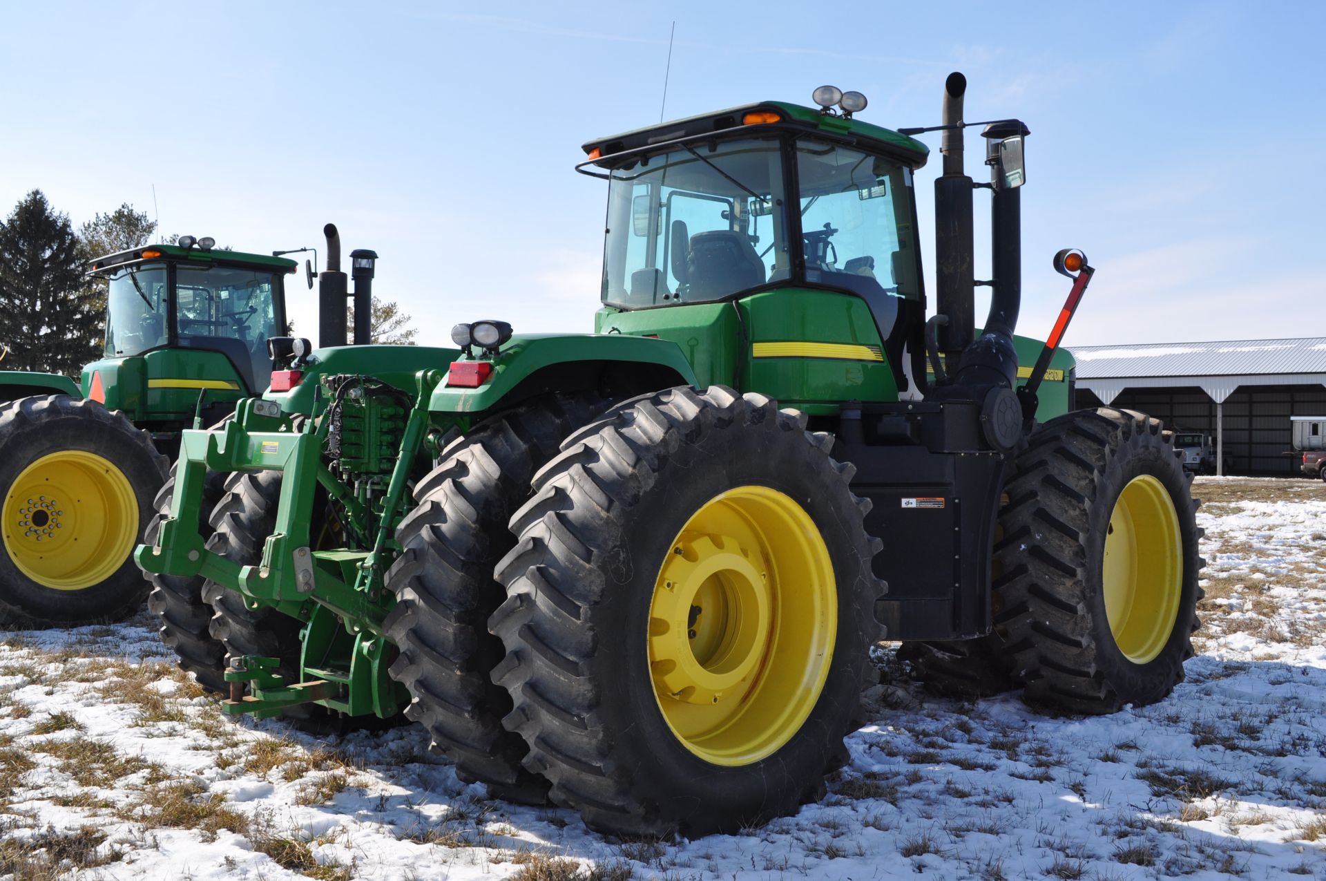 John Deere 9220 tractor, 4WD, 520/85R42 duals, power shift, rear wheel wts, 4 hyd remotes, 3pt, - Image 4 of 35
