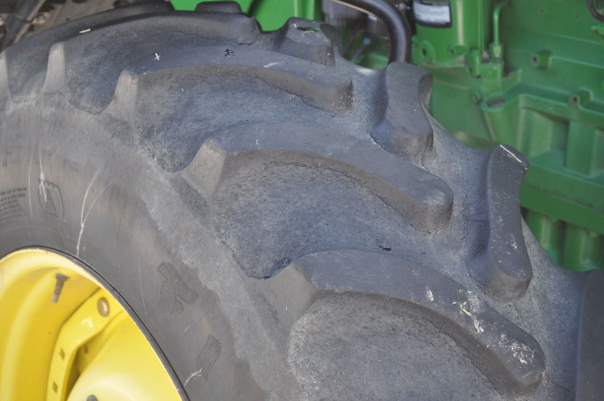 John Deere 8430 tractor, MFWD, 480/80R50 duals, 420/85R34 front, power shift, front fenders, front - Image 10 of 37