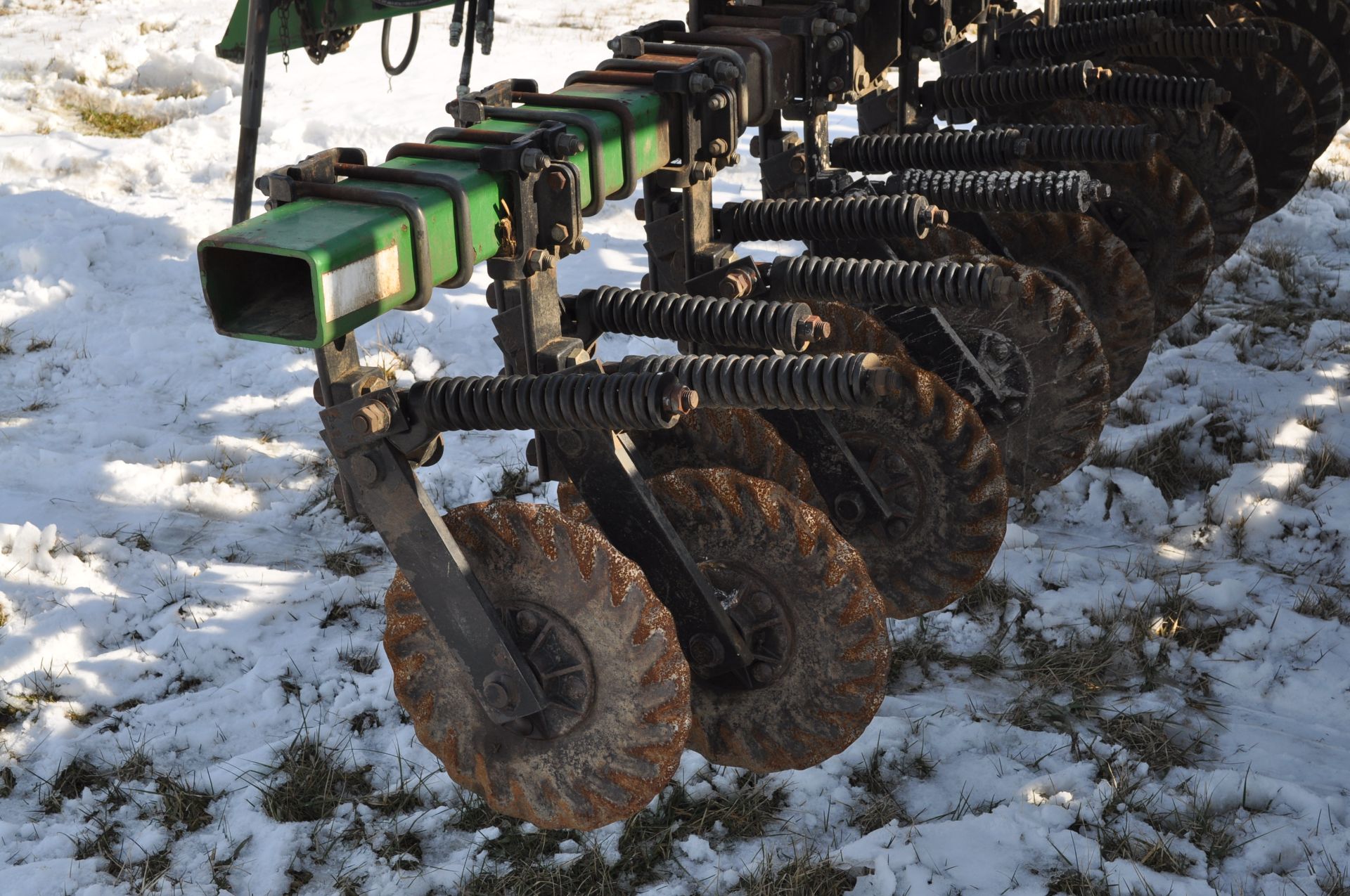 15’ Great Plains no-till drill, 7.5” spacing, Keeton seed firmers, markers, ground drive, population - Image 10 of 22