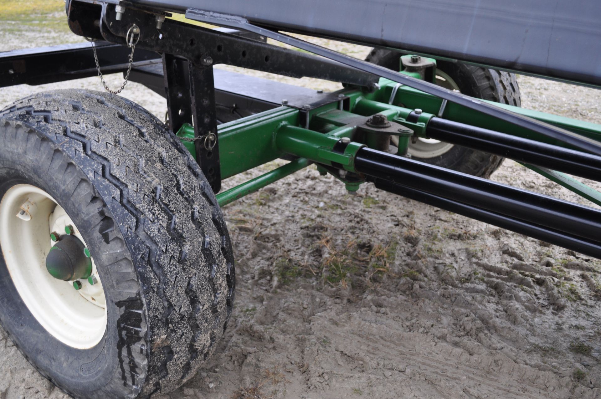 40’ Horst CHCF all-wheel steer header cart, 11L-15FI tires, lights, SN 103623 - Image 13 of 13