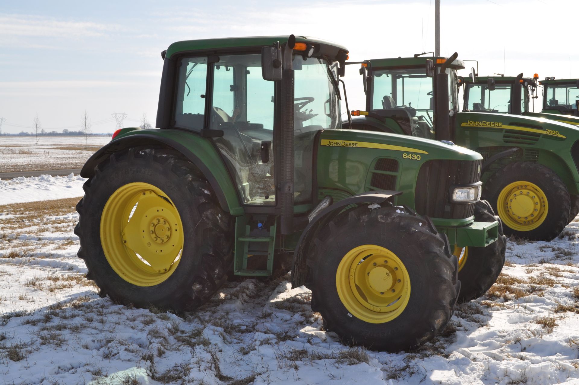 John Deere 6430 tractor, MFWD, C/H/A, 6x4 trans, 460/85R38 rear, 420/85R24 front, front fenders, - Image 5 of 36