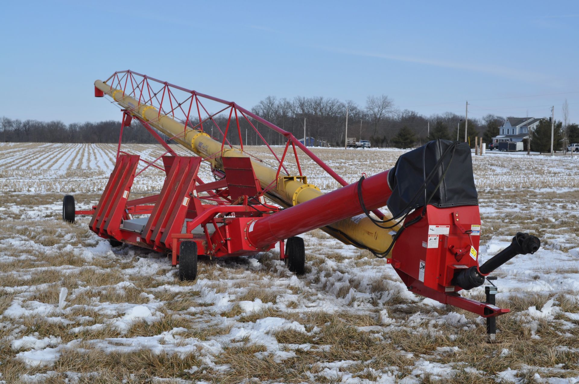 Westfield MK 130-91 plus auger, w/ Pit Express drive over unload, 540 PTO, hyd raise - Image 2 of 13