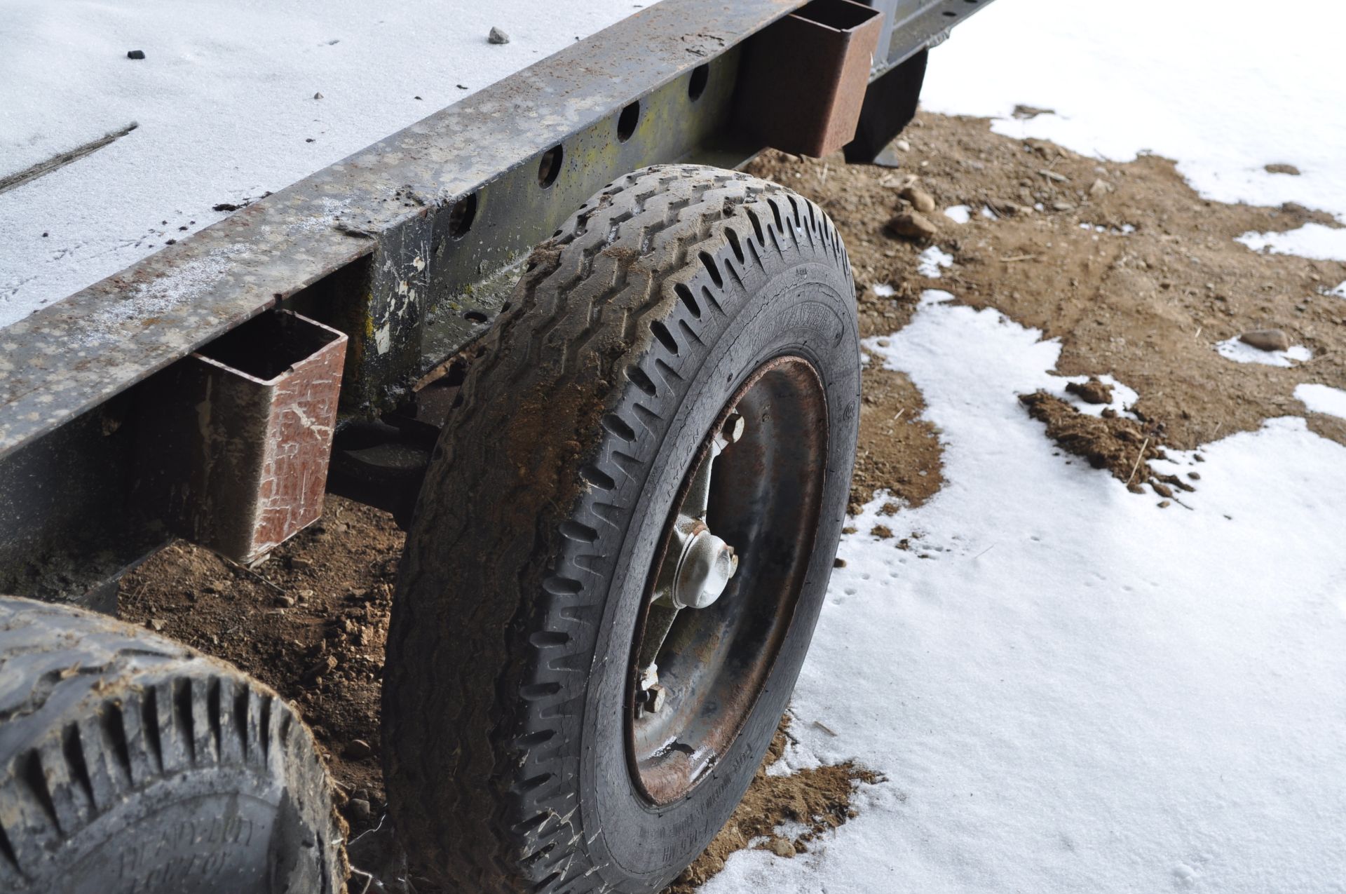 14’ bumper pull trailer, tandem axle, single wheel, NO TITLE - Image 8 of 10