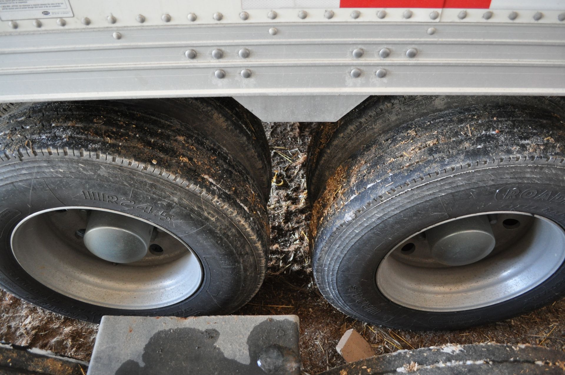 40’ 2006 Timpte hopper bottom trailer, commercial hoppers, 11R24.5 tires, air ride, 8 alum wheels, - Image 6 of 16