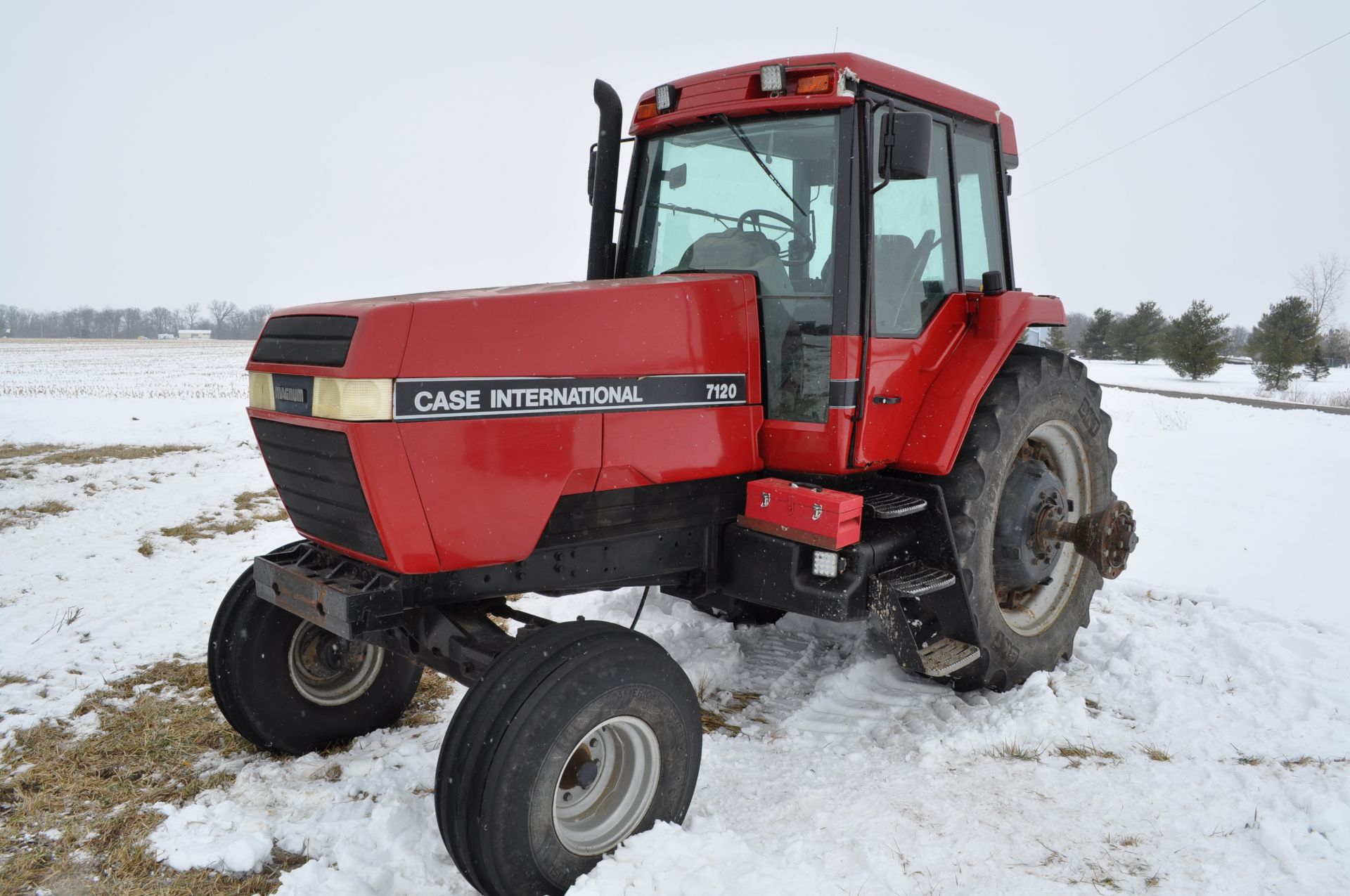 Case IH 7120 tractor, 2WD, power shift, 18.4 R 42 tires, 540/1000 PTO, 3 hyd remotes, 3 pt, shows