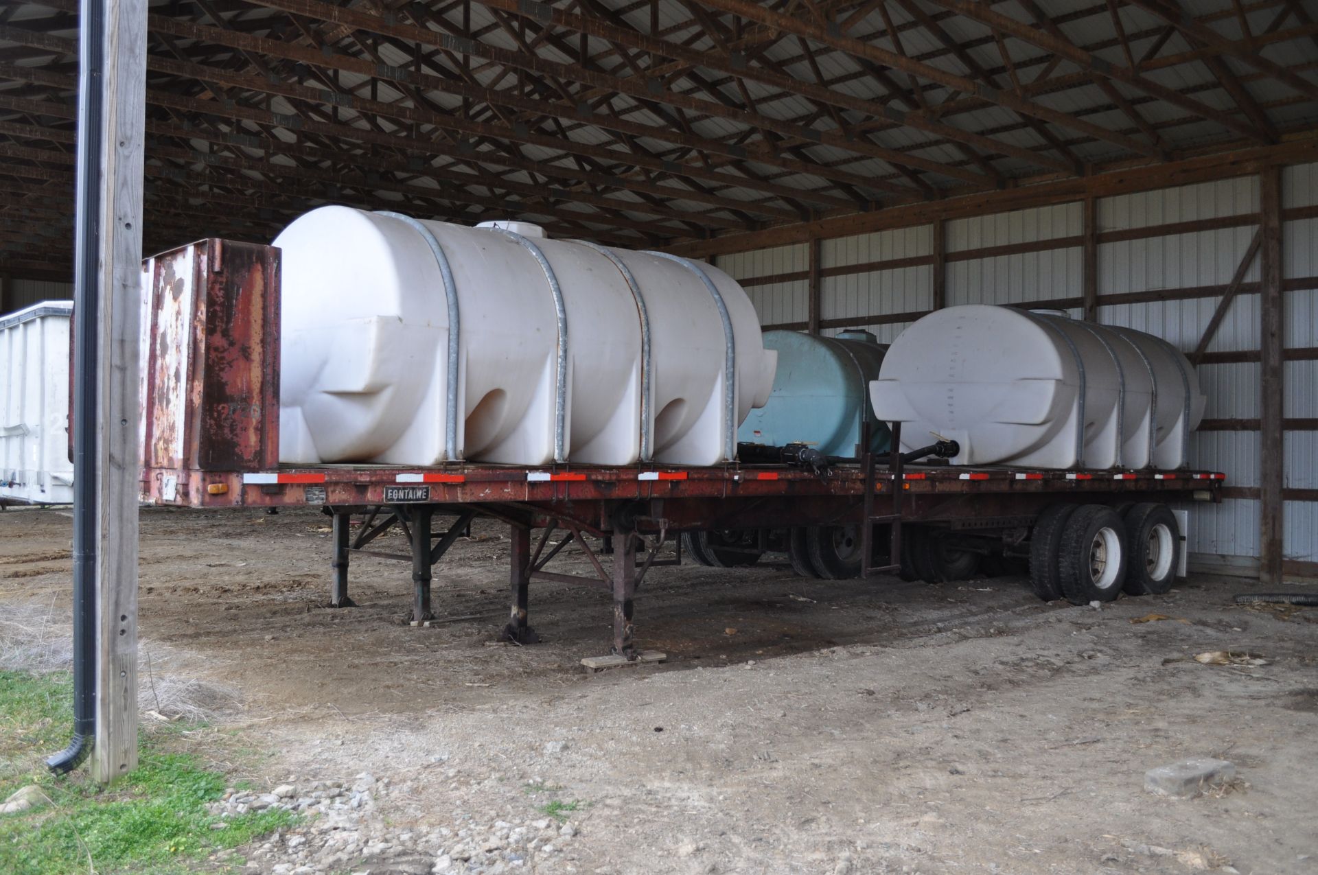 40’ 1972 Fontaine steel flat semi trailer, tandem axle, 11R24.5 tires, Dayton rims, wood floor,