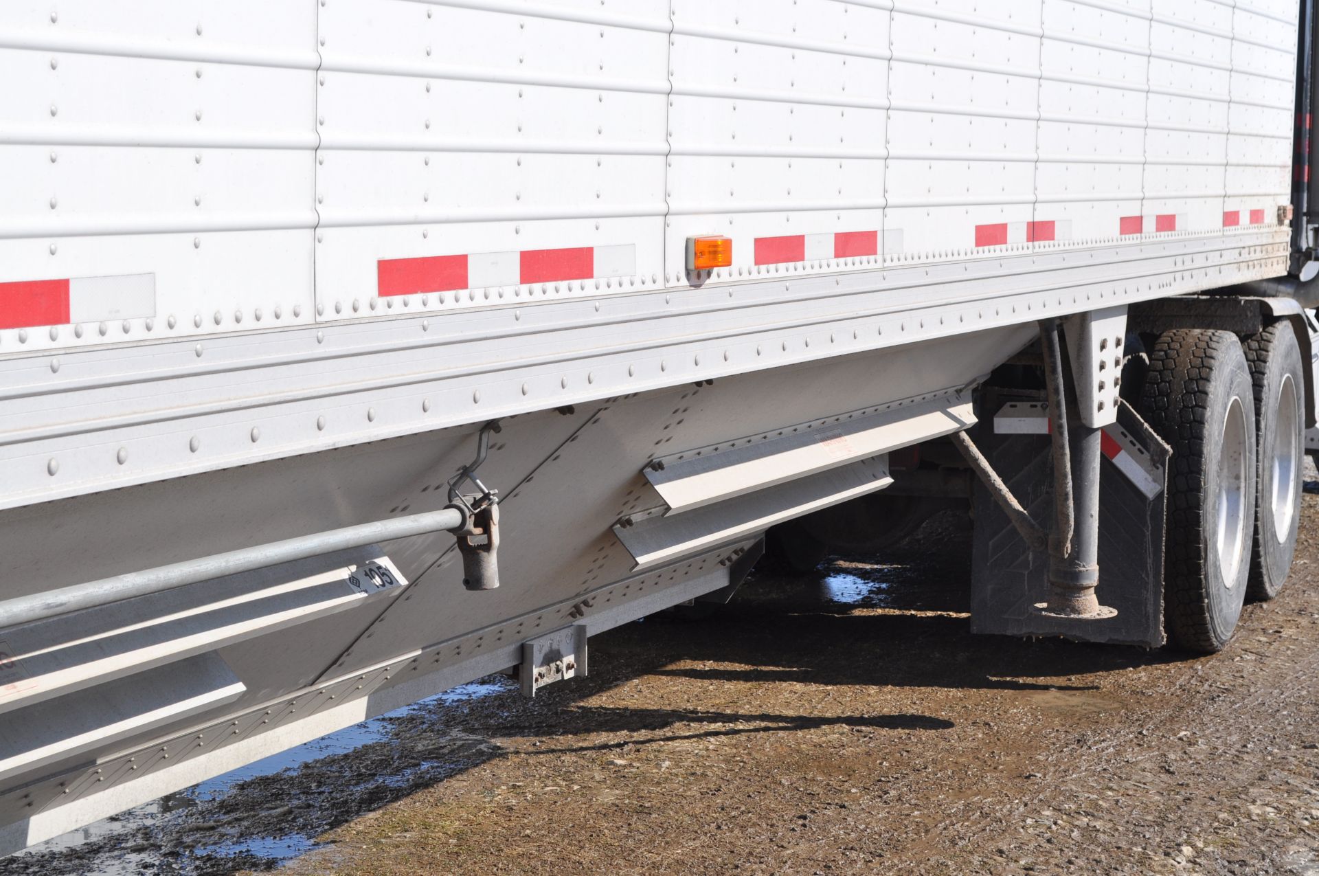 40’ 1998 Timpte hopper bottom trailer, commercial hoppers, 11R24.5 tires, spring ride, 4 alum - Image 18 of 21