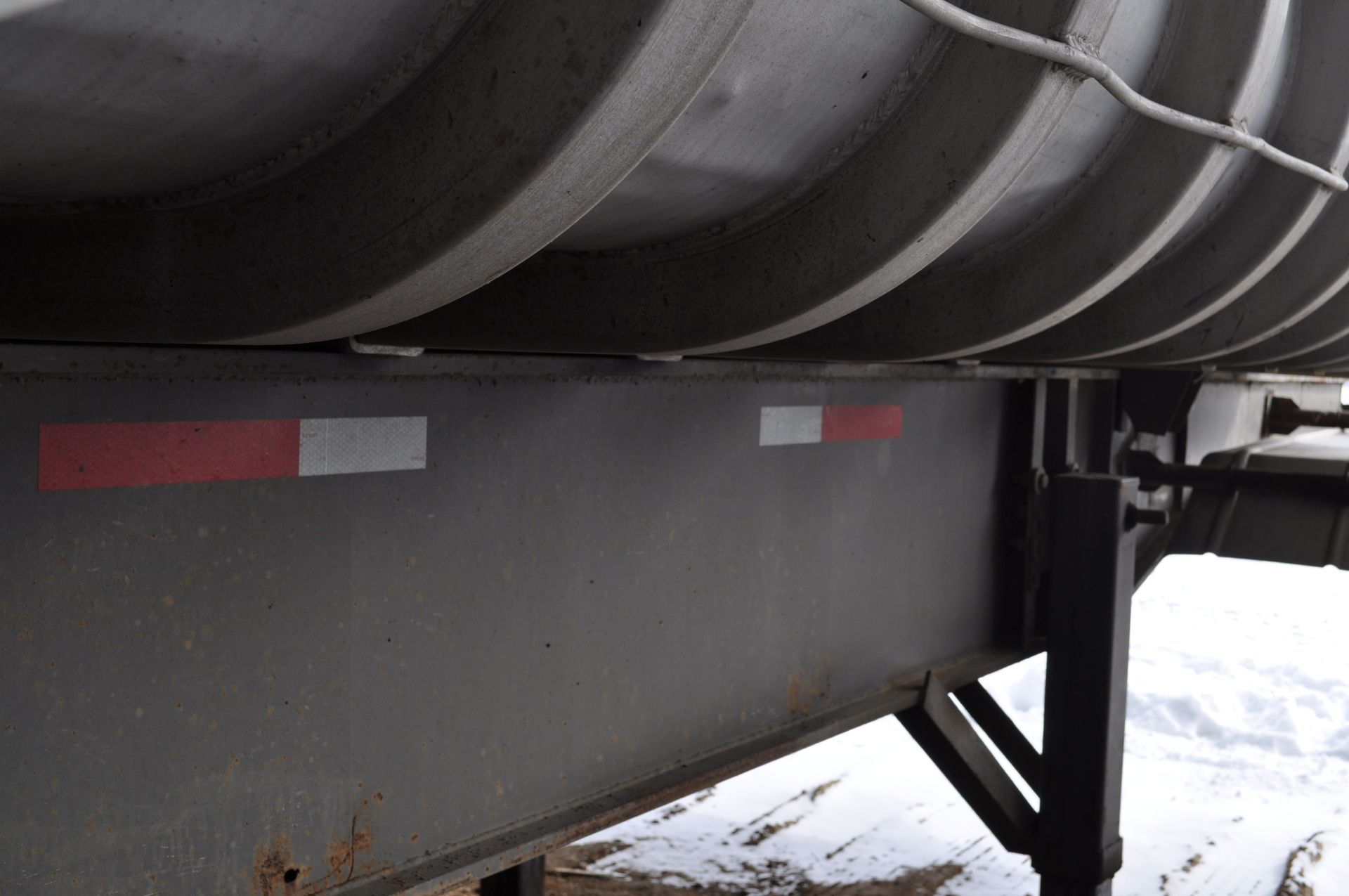 30’ Hobbs frame dump trailer, steel frame, alum dump, tri axle, 11R22.5 tires, tarp, coal chute, - Image 22 of 23