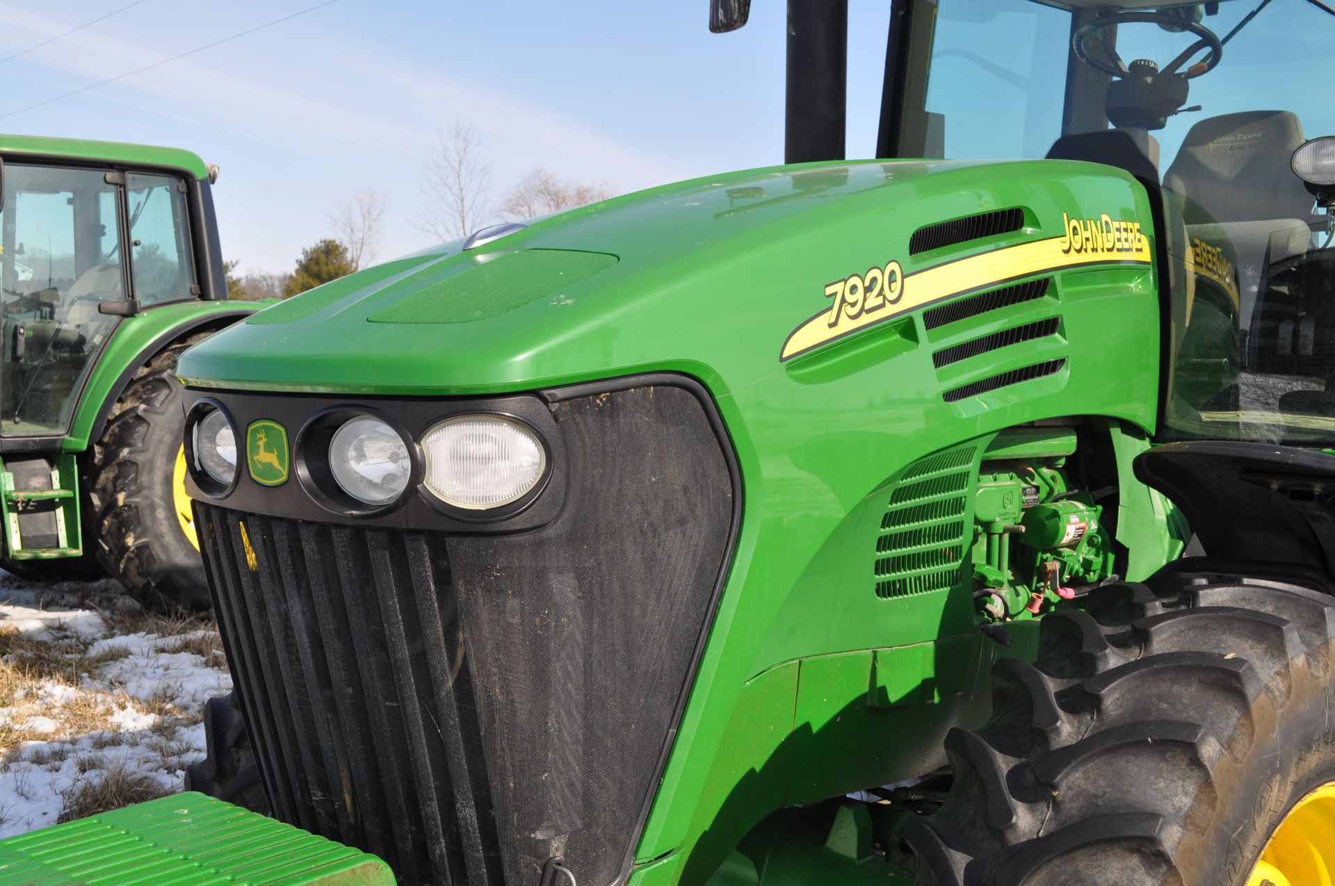 John Deere 7920 tractor, MFWD, IVT, 480/80R42 rear duals, 380/85R30 front, front fenders, front wts, - Image 14 of 33