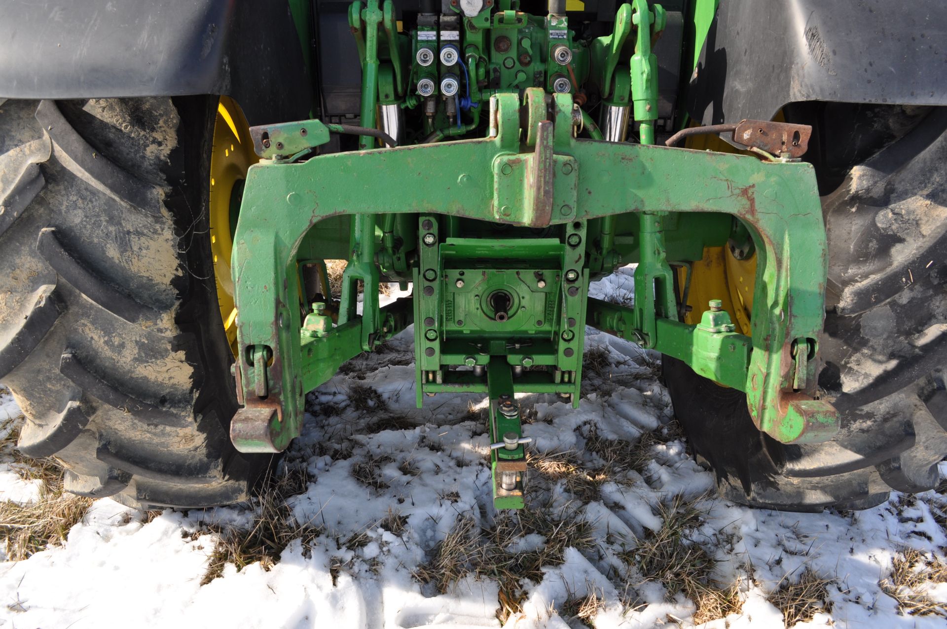 John Deere 6430 tractor, MFWD, C/H/A, 6x4 trans, 460/85R38 rear, 420/85R24 front, front fenders, - Image 19 of 36