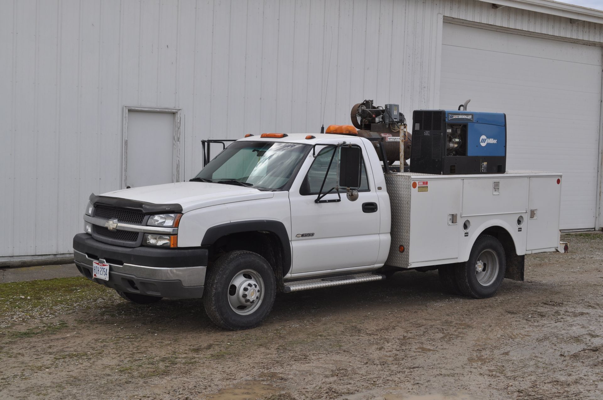 2003 Chevy 3500 service truck, standard cab, V-8 gas, automatic, 4x4, DRW, 42,206 miles, 9’ Stahl - Image 47 of 48