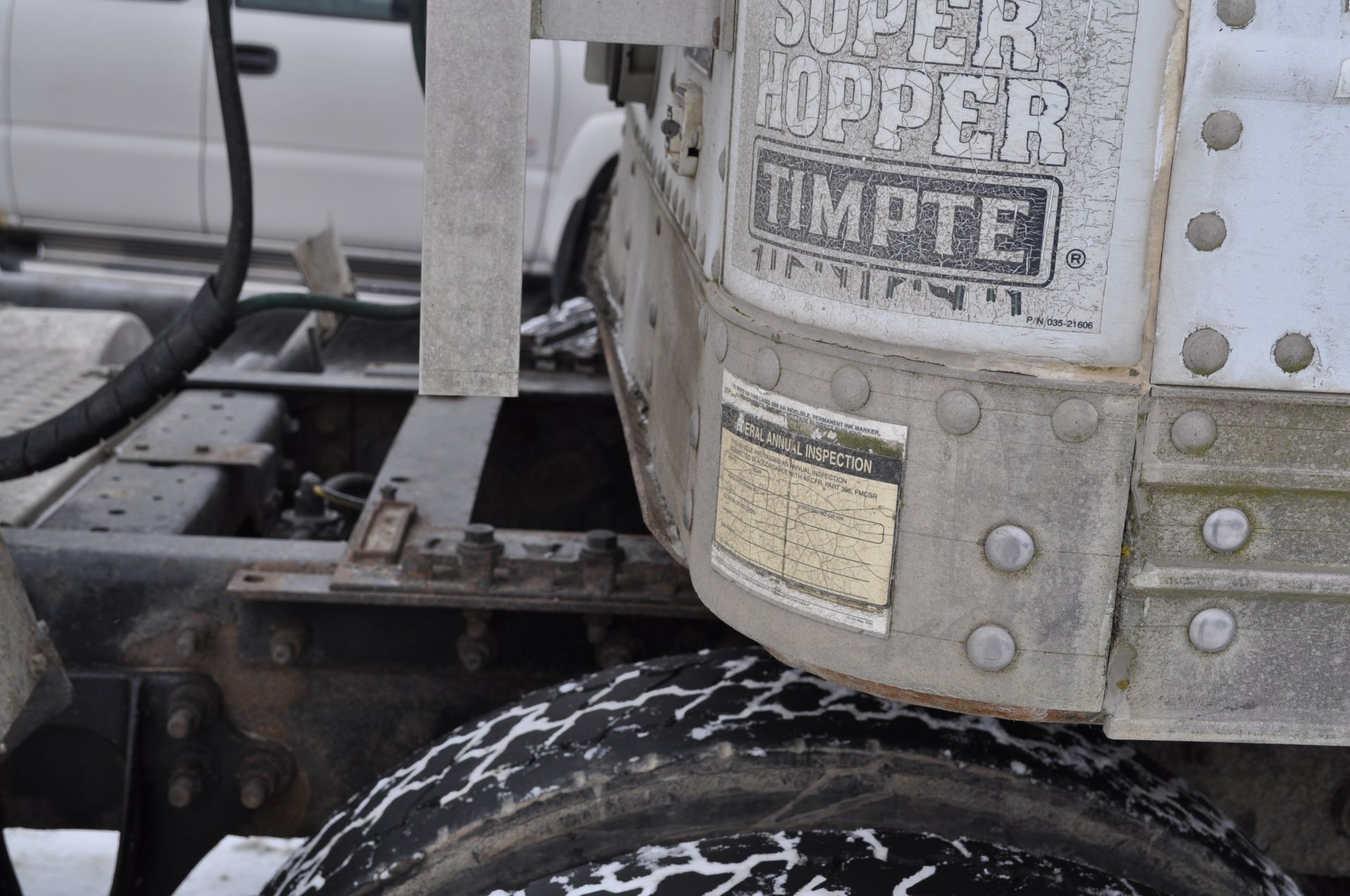 1993 42’ Timpte hopper bottom trailer, spring ride, 11R24.5 tires, roll tarp, VIN H42221PB084815 - Image 6 of 19