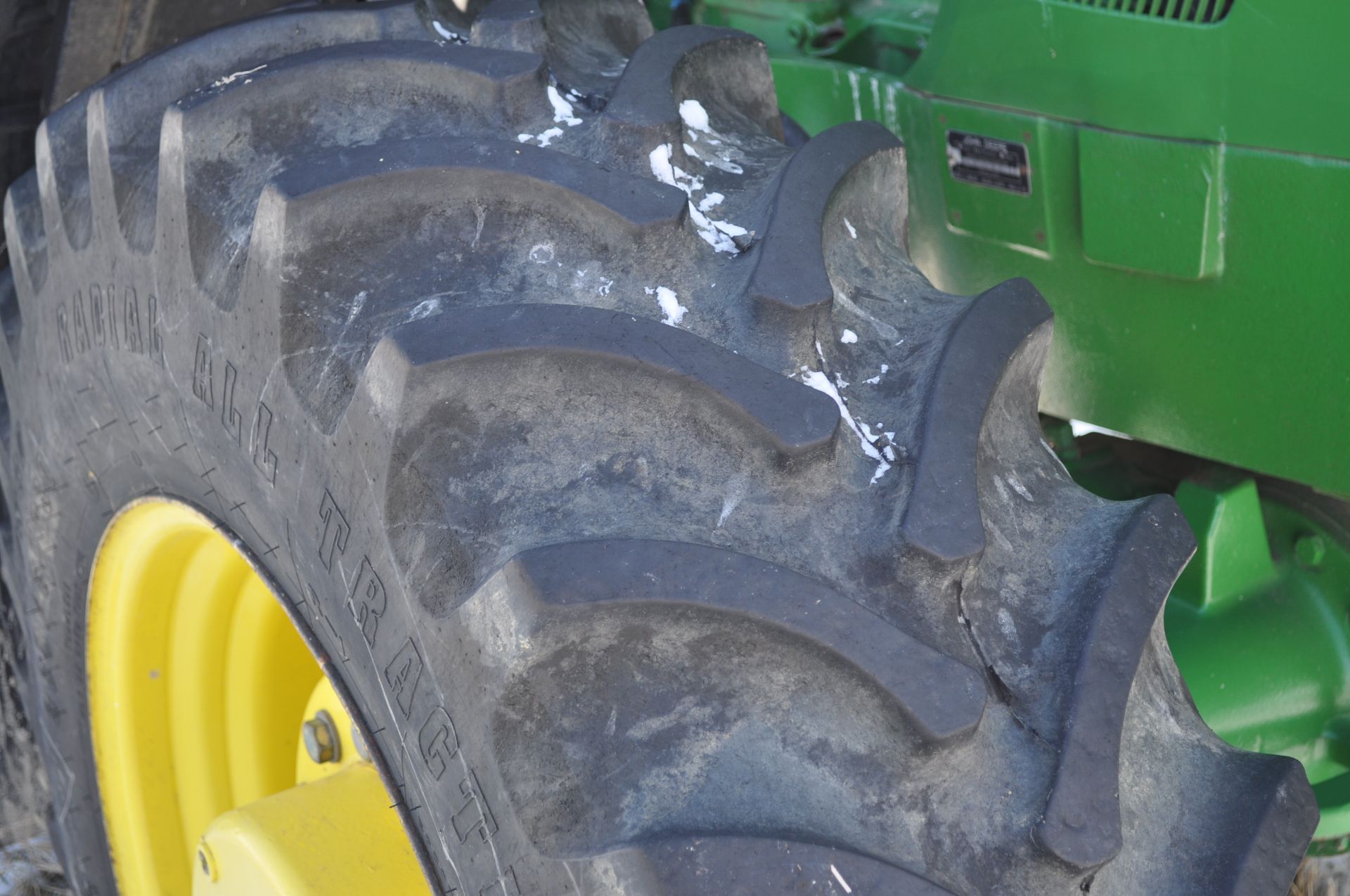 John Deere 7920 tractor, MFWD, IVT, 480/80R42 rear duals, 380/85R30 front, front fenders, front wts, - Image 10 of 33