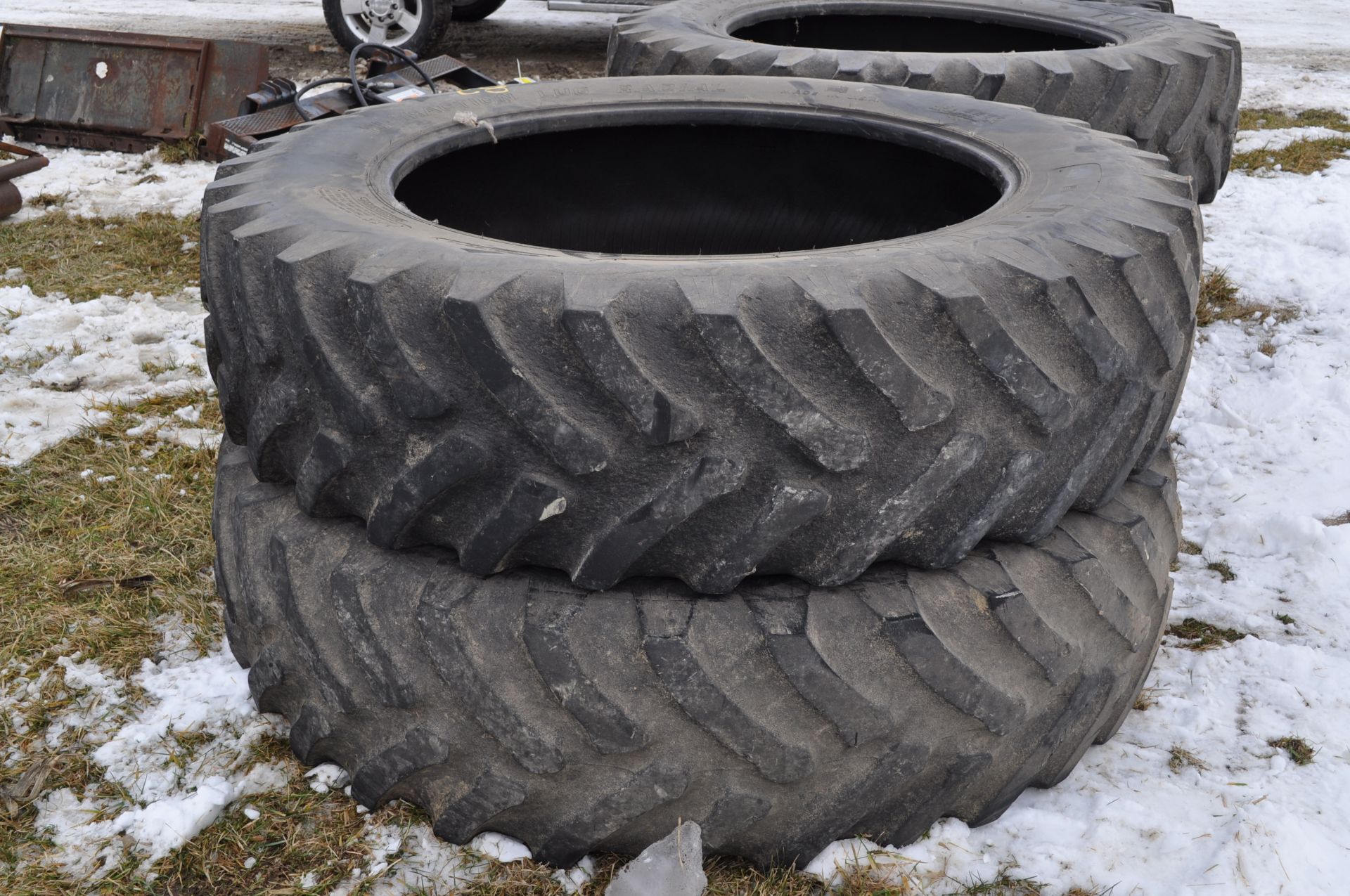 pair 18.4 R 46 tires - Image 2 of 3