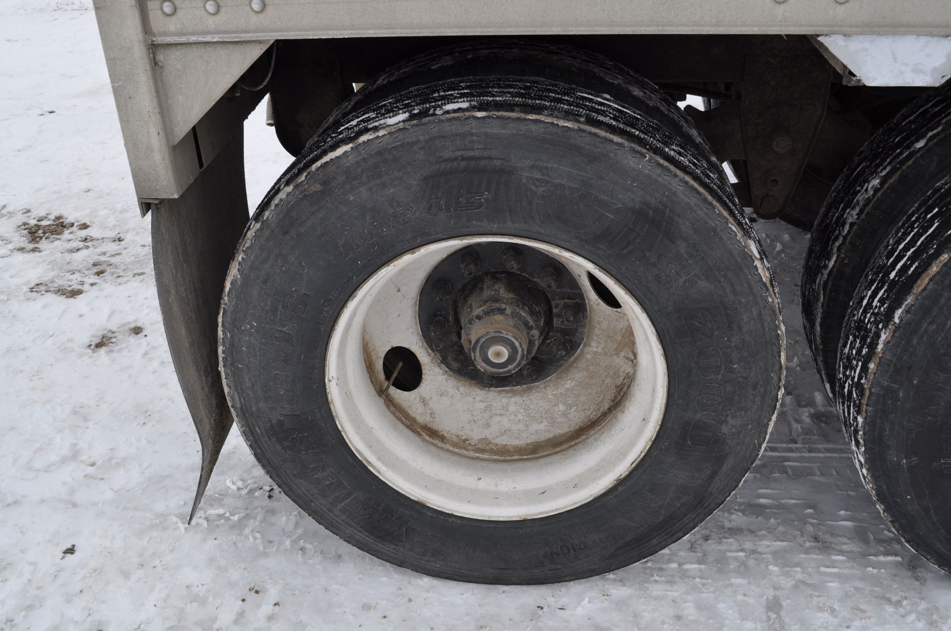 1993 42’ Timpte hopper bottom trailer, spring ride, 11R24.5 tires, roll tarp, VIN H42221PB084815 - Image 15 of 19