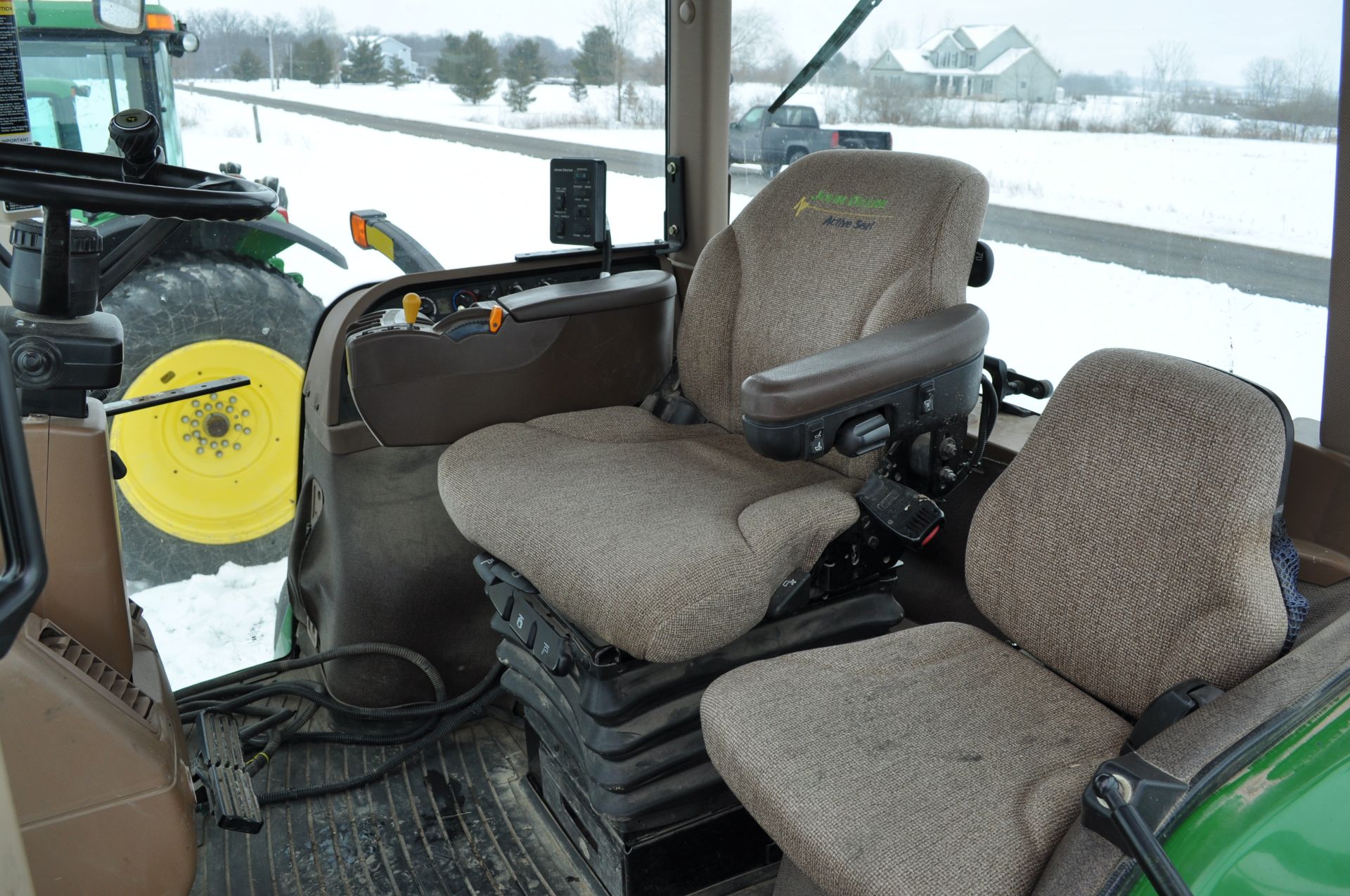 John Deere 8430 tractor, MFWD, 480/80R50 duals, 420/85R34 front, power shift, front fenders, front - Image 25 of 37