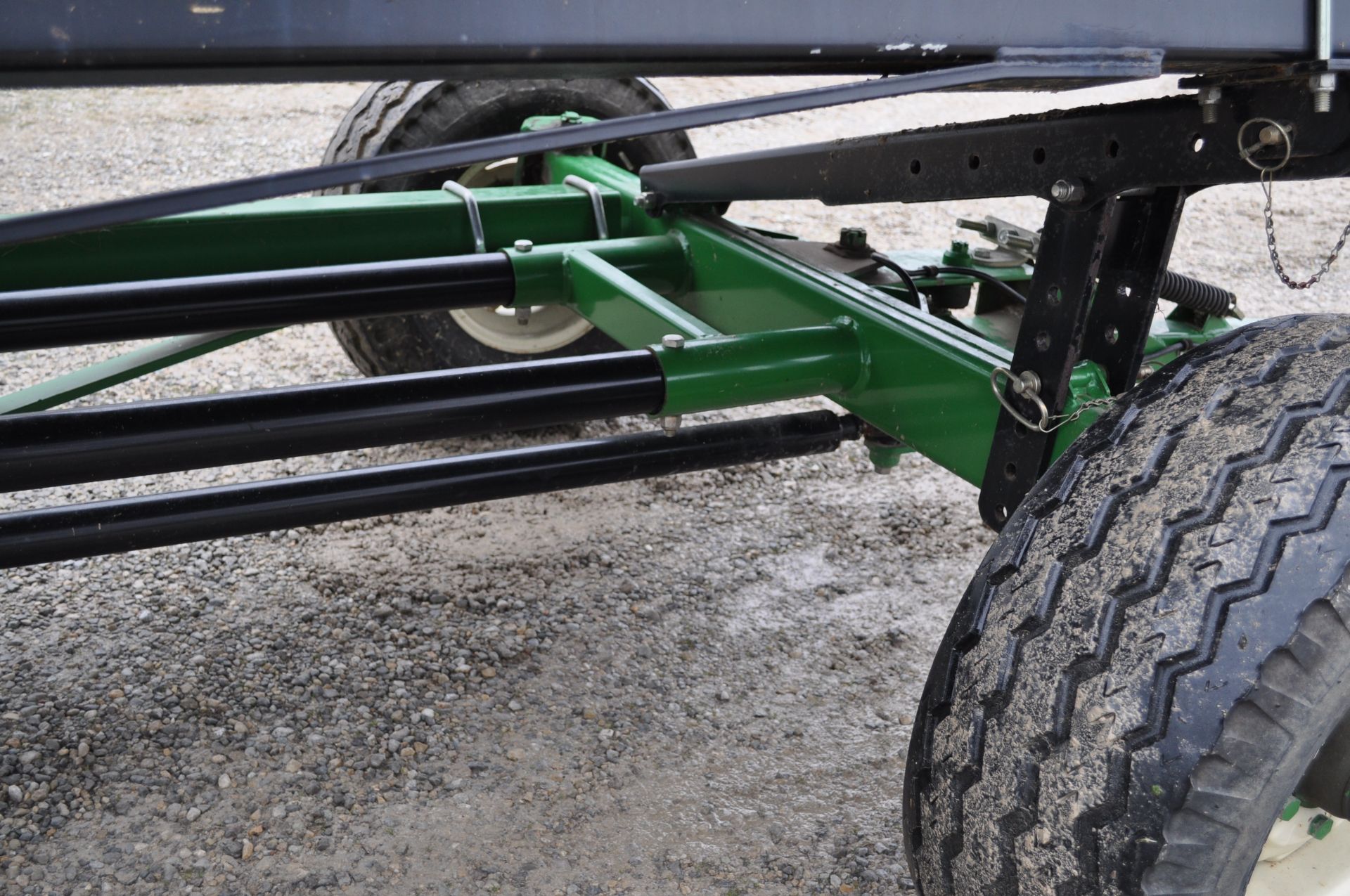 40’ Horst CHCF all-wheel steer header cart, 11L-15FI tires, lights, SN 103623 - Image 11 of 13