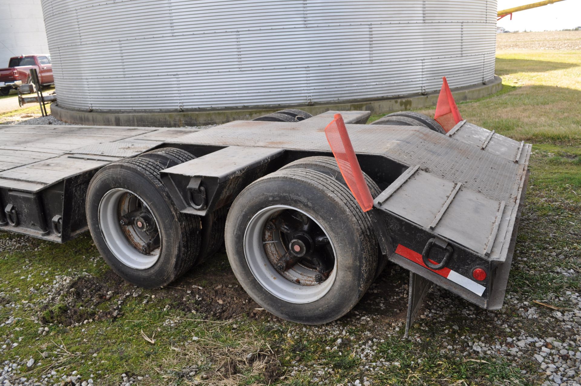 1990 Trail King TK70DGP-432 hyd detach trailer, NEW self contained power unit, 22’ well, 43’ overall - Image 8 of 16