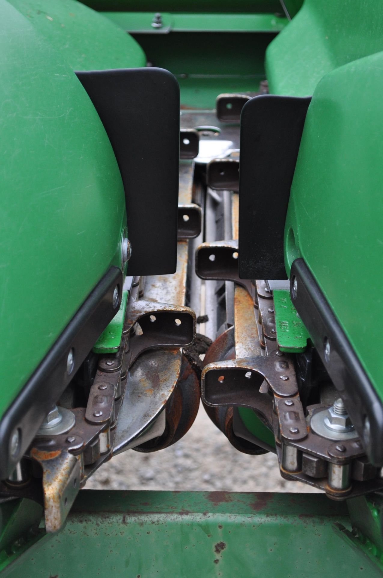 John Deere 612C corn head, height sensors, row sense, knife rolls, (2) NDY stalk stompers, SN - Image 12 of 27