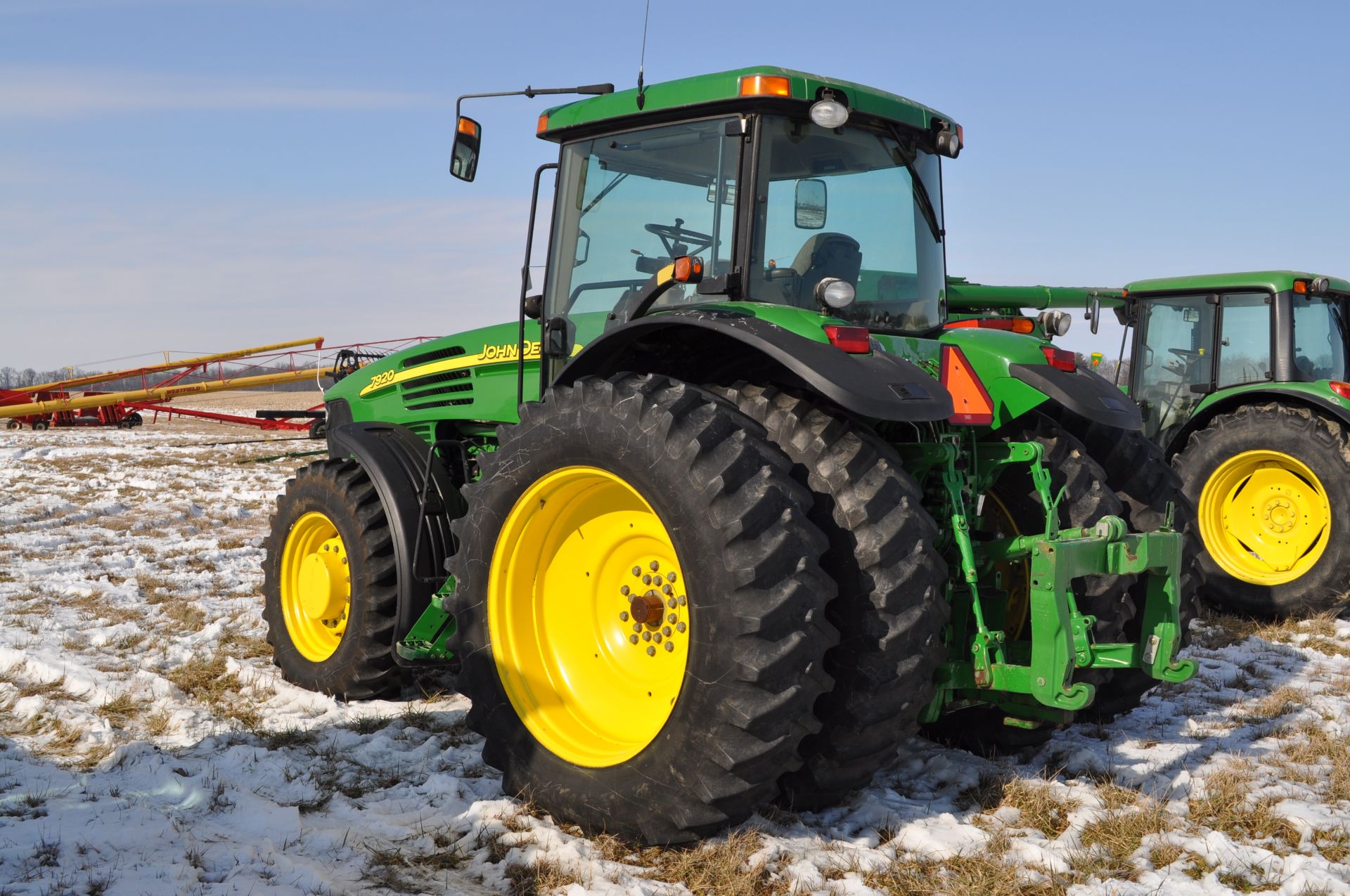 John Deere 7920 tractor, MFWD, IVT, 480/80R42 rear duals, 380/85R30 front, front fenders, front wts, - Image 2 of 33