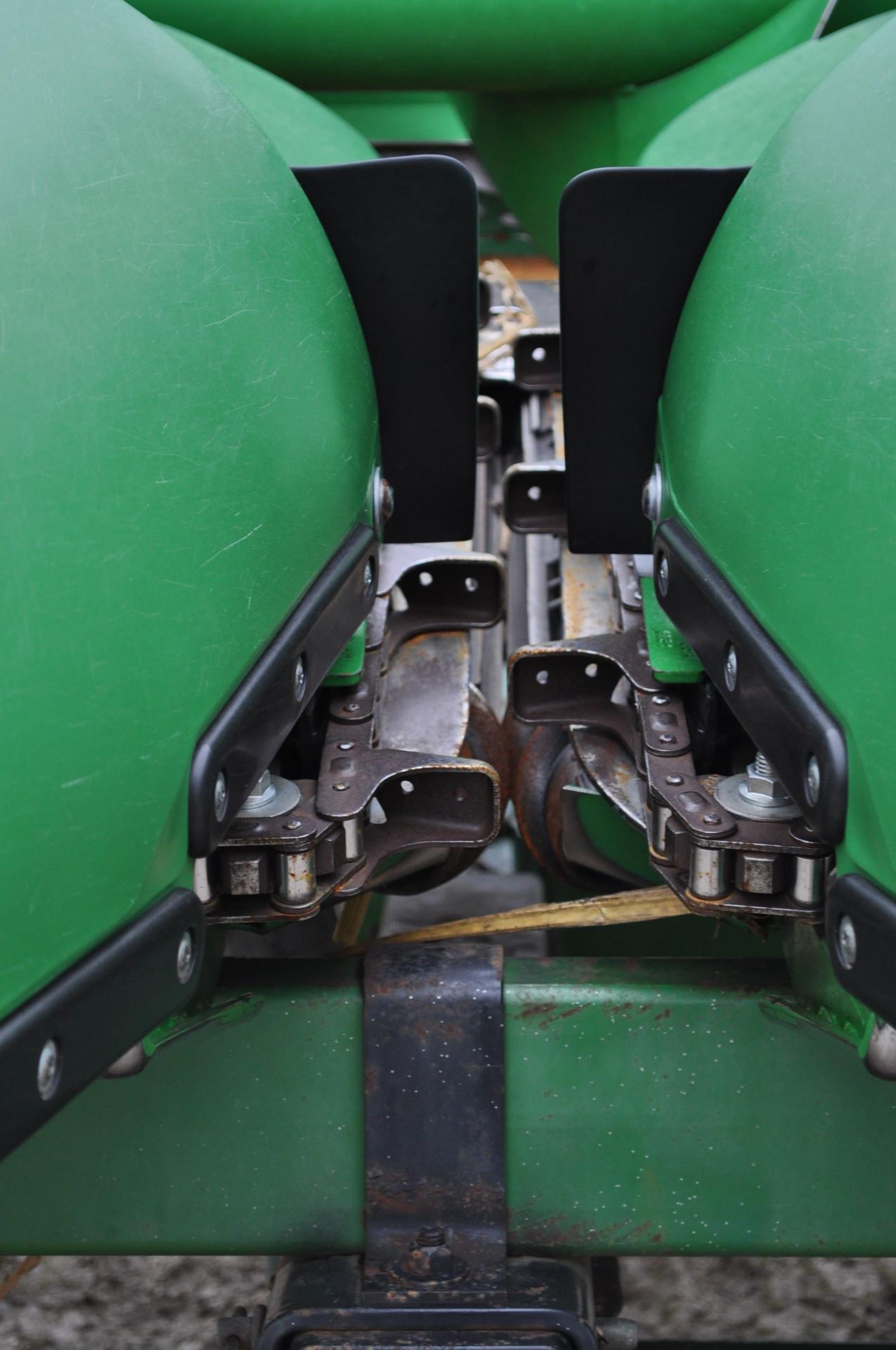 John Deere 612C corn head, height sensors, row sense, knife rolls, (2) NDY stalk stompers, SN - Image 21 of 27