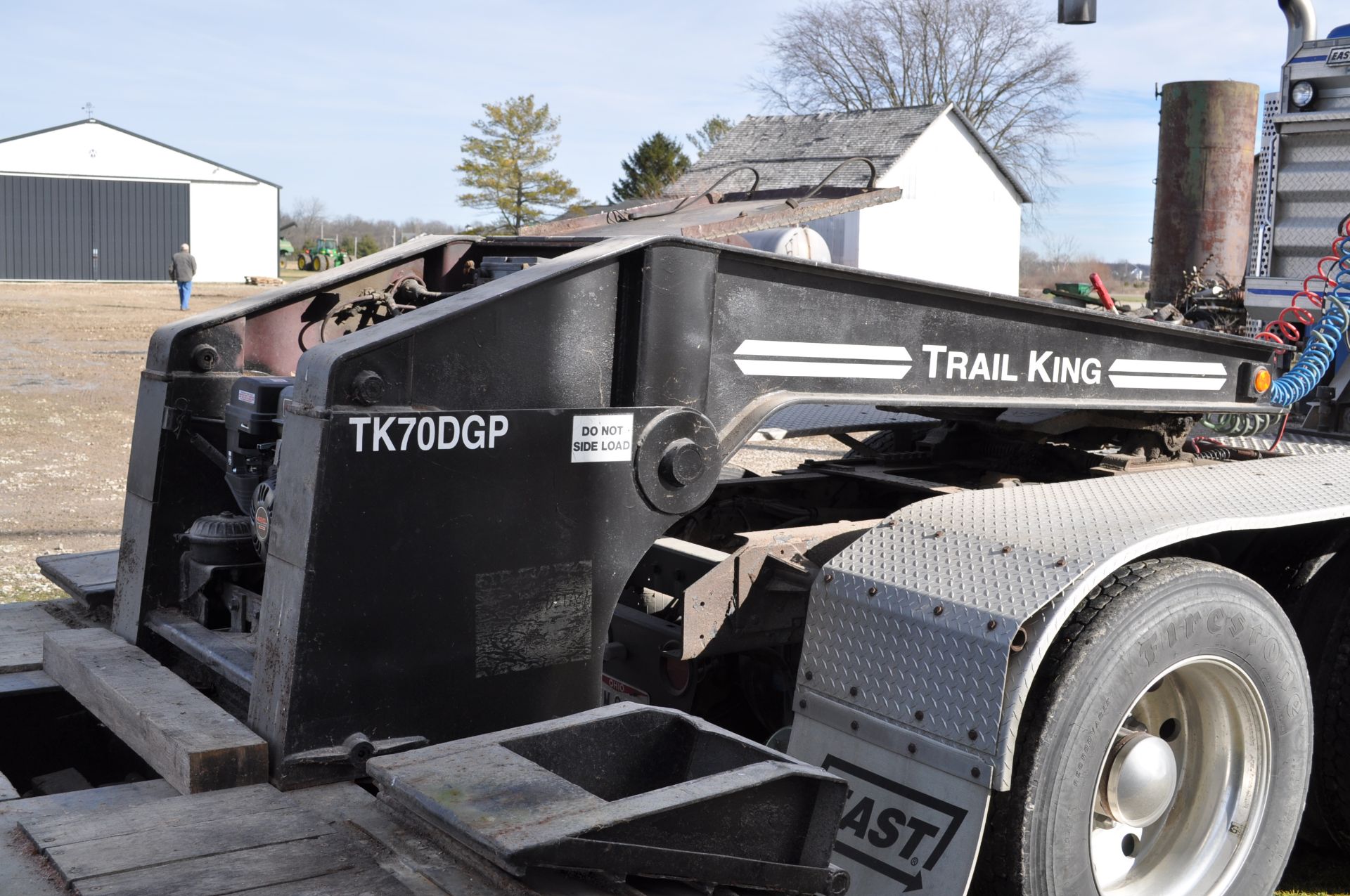 1990 Trail King TK70DGP-432 hyd detach trailer, NEW self contained power unit, 22’ well, 43’ overall - Image 15 of 16